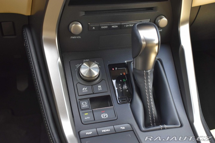 Lexus Ostatní modely NX 300h PRESTIGE*4WD*REZERVACE* 2021