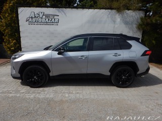 Toyota RAV4 2.5 HYBRID, ČR, 1. MAJ.