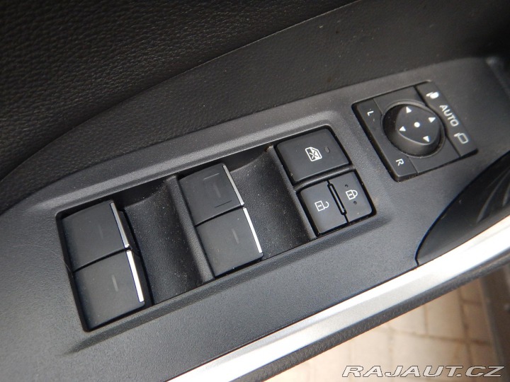 Toyota RAV4 2.5 HYBRID, ČR, 1. MAJ. 2023