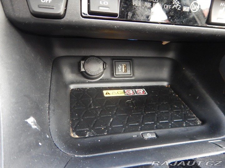 Toyota RAV4 2.5 HYBRID, ČR, 1. MAJ. 2023