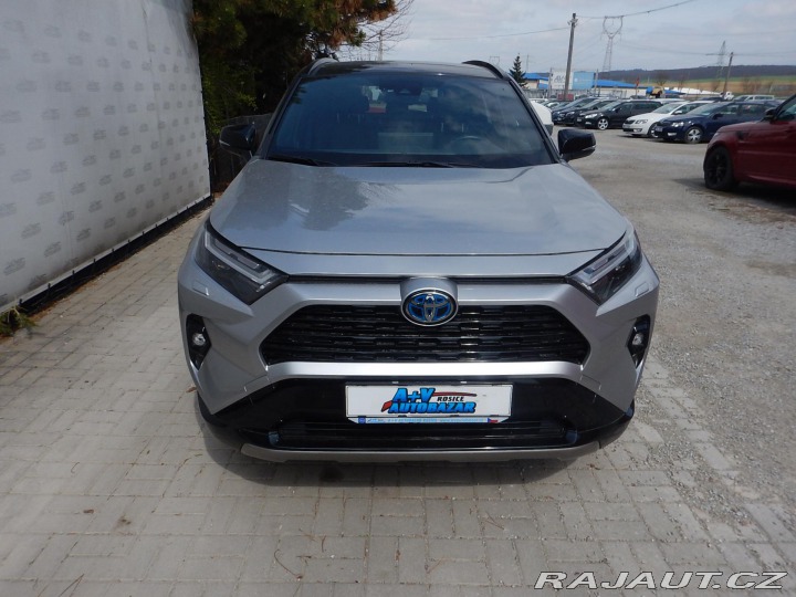 Toyota RAV4 2.5 HYBRID, ČR, 1. MAJ. 2023
