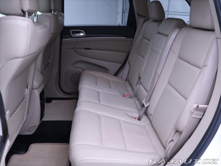 Jeep Grand Cherokee 3,0 L V6 CRD 250k Overlan 2014