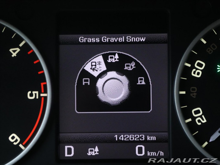 Land Rover Range Rover 3,0 TDV6 SE AUTO serv. k 2011