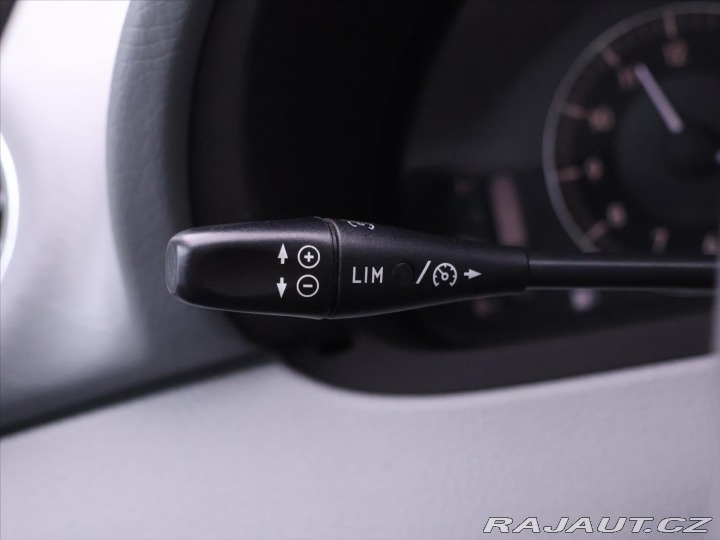 Mercedes-Benz CLK 1,8 200 K 120kW Aut. Xeno 2004