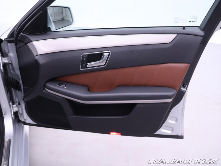 Mercedes-Benz E 3,0 350CDI AMG Paket Xeno 2012