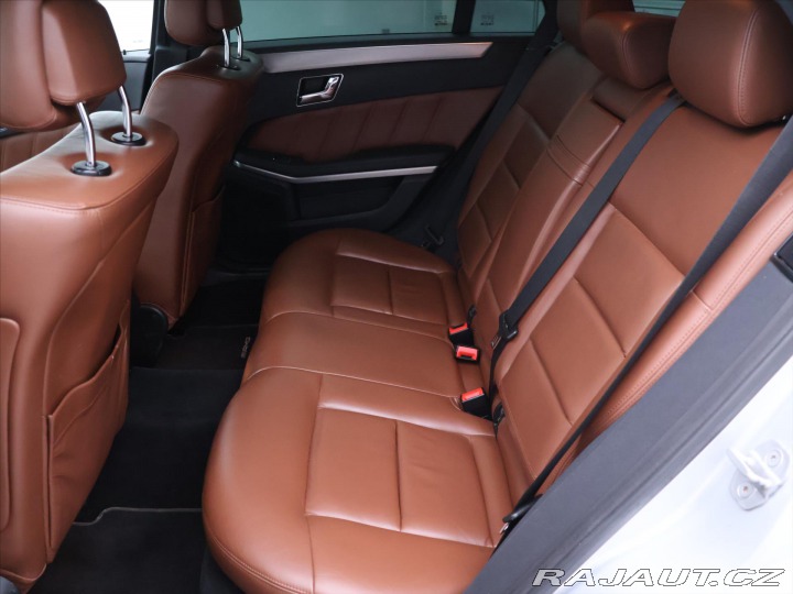 Mercedes-Benz E 3,0 350CDI AMG Paket Xeno 2012