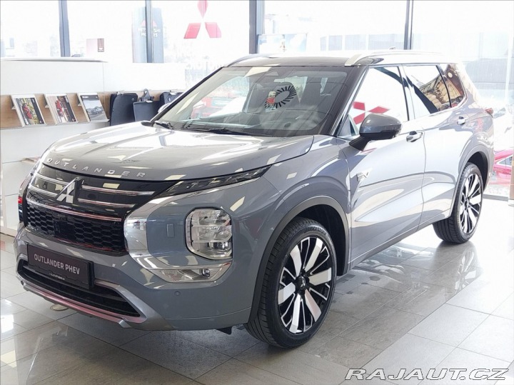 Mitsubishi Outlander 2.4 PHEV INSTYLE 2026