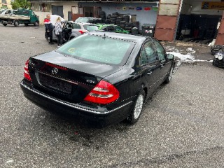 Mercedes-Benz E 270CDI 2002