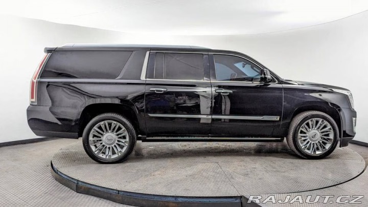 Cadillac Escalade ESV PLATINUM 4WD 2016