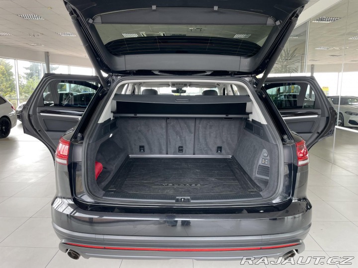 Volkswagen Touareg 3,0TDI 4M*Vzduch*4xKlima* 2019