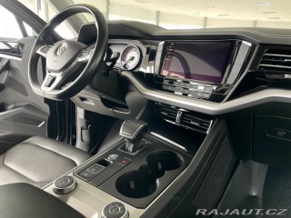 Volkswagen Touareg 3,0TDI 4M*Vzduch*4xKlima* 2019