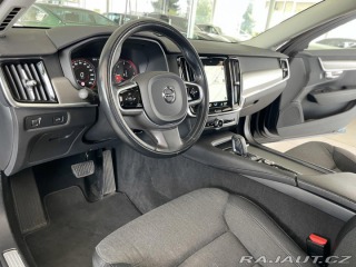 Volvo V90 B4 Aut*145kW*KeyLess*Tažn 2021