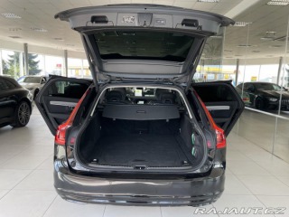 Volvo V90 B4 Aut*145kW*KeyLess*Tažn 2021
