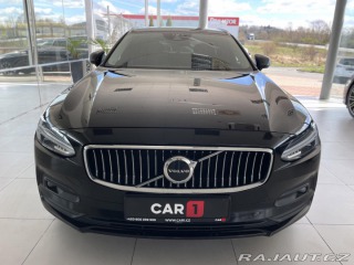 Volvo V90 B4 Aut*145kW*KeyLess*Tažn 2021