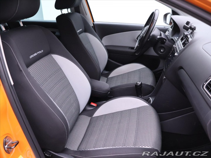 Volkswagen Polo 1,4 i 16V Cross Aut.klima 2012
