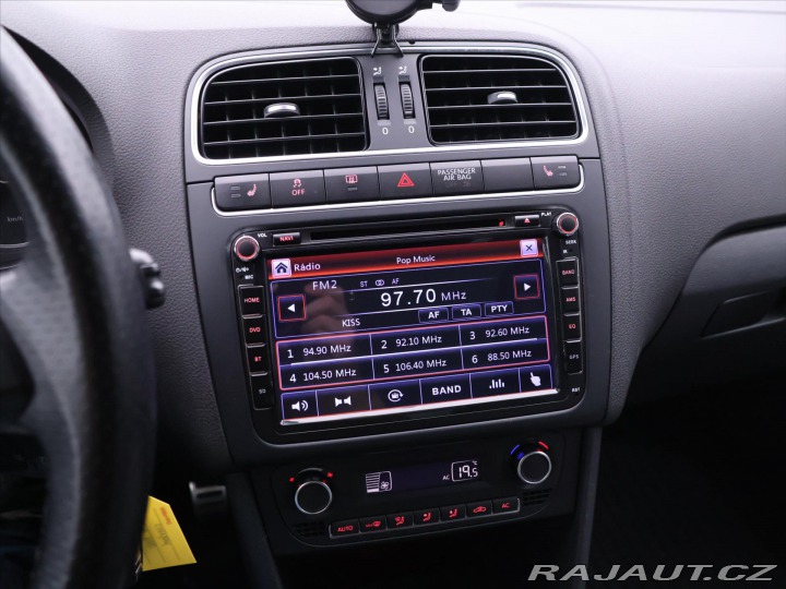 Volkswagen Polo 1,4 i 16V Cross Aut.klima 2012