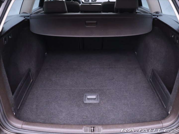 Volkswagen Passat 2,0 TDI 103kW Navi Panora 2012