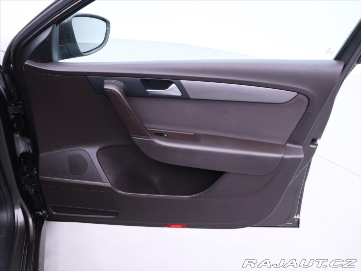 Volkswagen Passat 2,0 TDI 103kW Navi Panora 2012