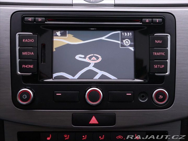 Volkswagen Passat 2,0 TDI 103kW Navi Panora 2012