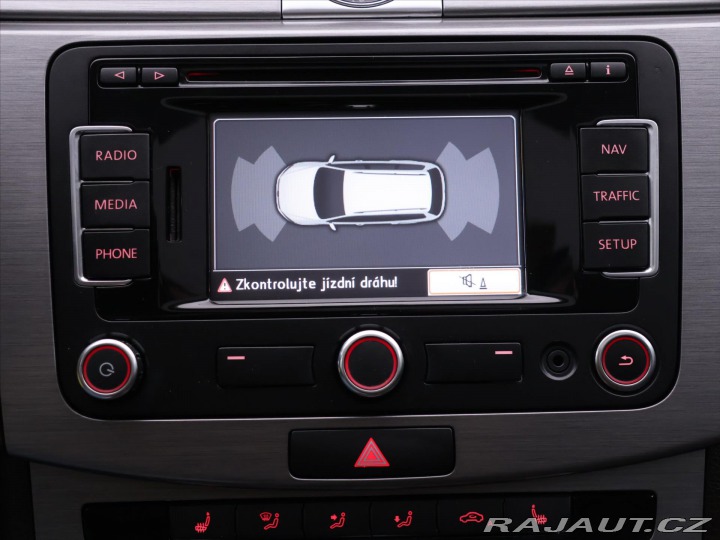 Volkswagen Passat 2,0 TDI 103kW Navi Panora 2012
