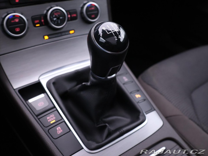 Volkswagen Passat 2,0 TDI 103kW Navi Panora 2012