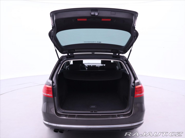 Volkswagen Passat 2,0 TDI 103kW Navi Panora 2012