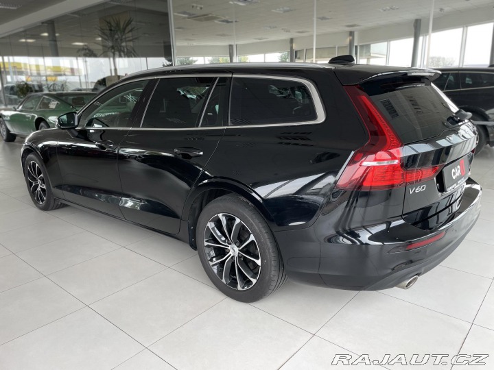 Volvo V60 D4 Aut*140kW*KeyLess*LED* 2020