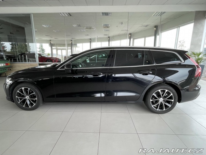 Volvo V60 D4 Aut*140kW*KeyLess*LED* 2020