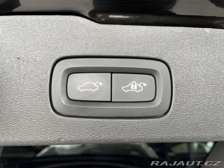 Volvo V60 D4 Aut*140kW*KeyLess*LED* 2020