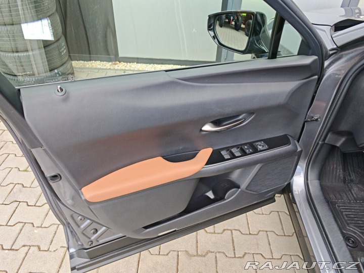 Lexus Ostatní modely UX 250h PREMIERE Cognac leather E 2019