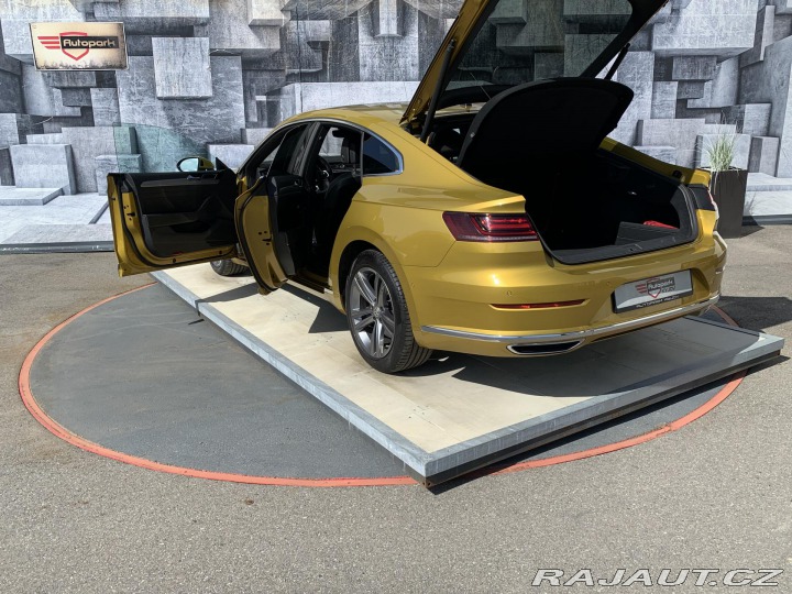 Volkswagen Arteon 2.0TDi, 176KW, R-Line, ČR 2017