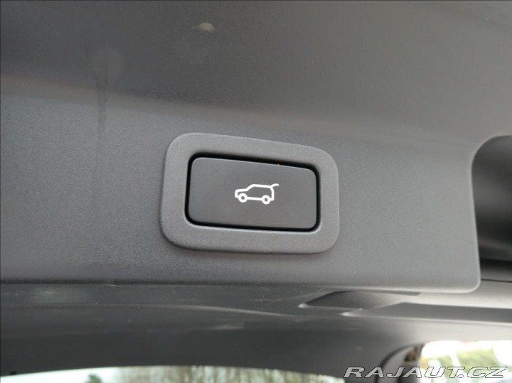 Jaguar F-Pace 2,0 D200 S ,2Maj,ČR,DPH, 2021