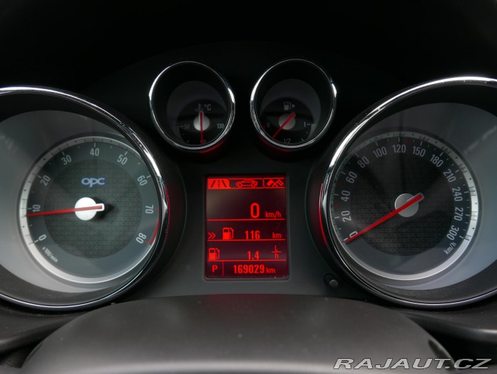 Opel Insignia OPC 2,8Turbo 239kW 4x4 Au 2013