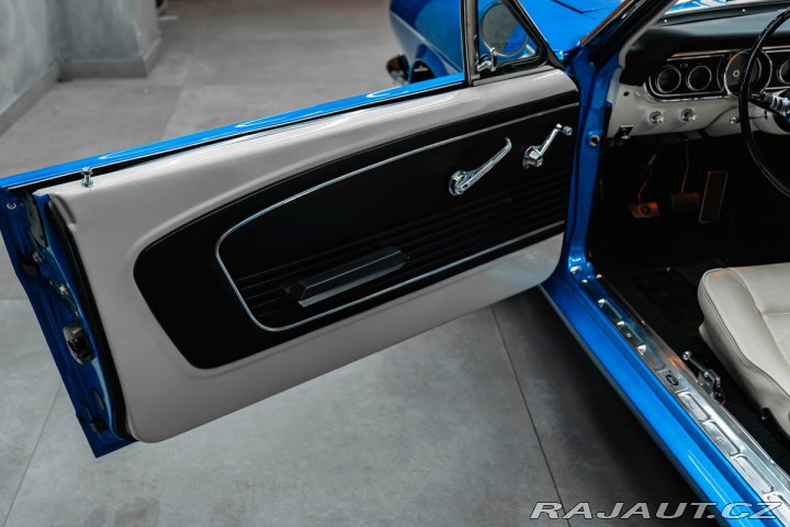 Ford Mustang Cabriolet V8, Komplet ren 1800