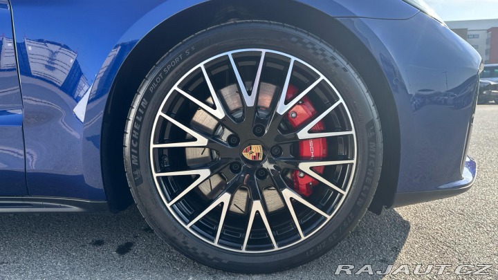 Porsche Panamera 4S E-Hybrid 2025