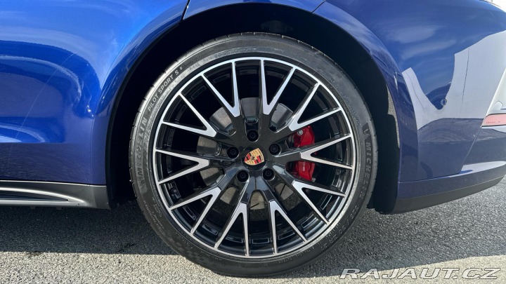 Porsche Panamera 4S E-Hybrid 2025