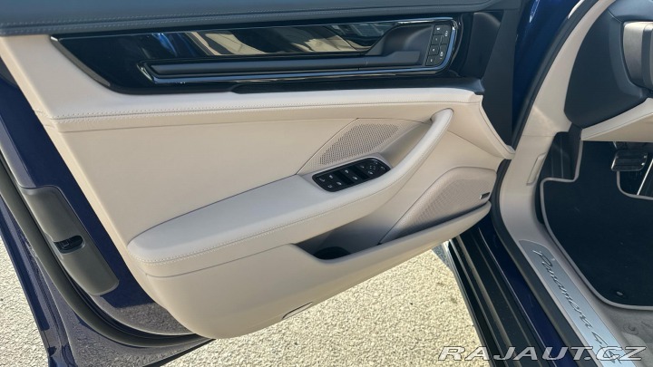 Porsche Panamera 4S E-Hybrid 2025