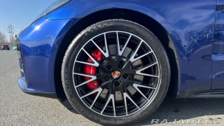 Porsche Panamera 4S E-Hybrid 2025