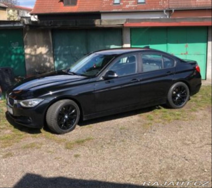 BMW 3 2,0 316d LUXURY LINE 2013