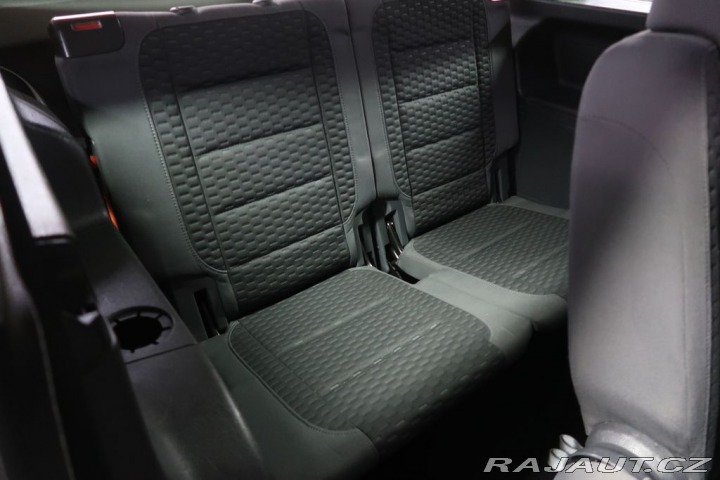 Volkswagen Touran 1.4TSI,manuál,Trendline 2007