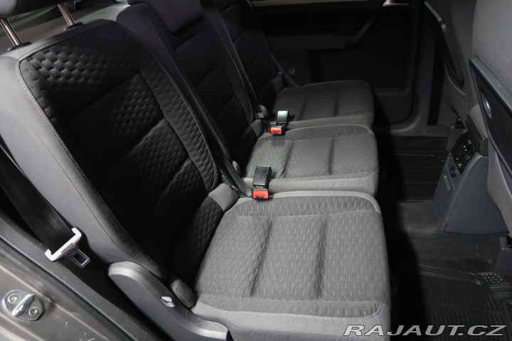Volkswagen Touran 1.4TSI,manuál,Trendline 2007