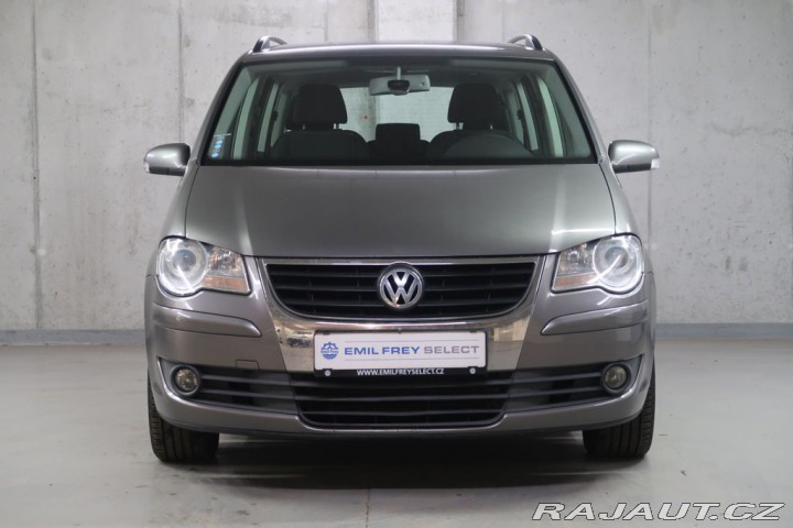 Volkswagen Touran 1.4TSI,manuál,Trendline 2007