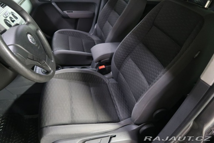 Volkswagen Touran 1.4TSI,manuál,Trendline 2007