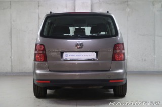 Volkswagen Touran 1.4TSI,manuál,Trendline 2007