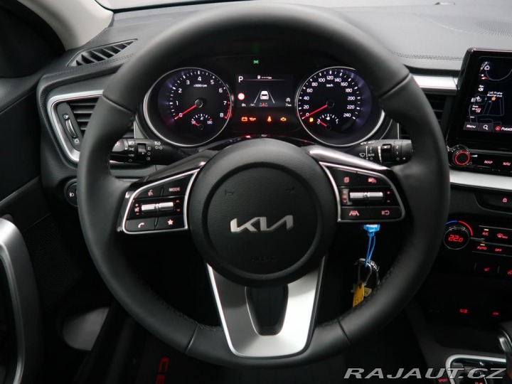 Kia Ceed TOP - K odběru IHNED 2025