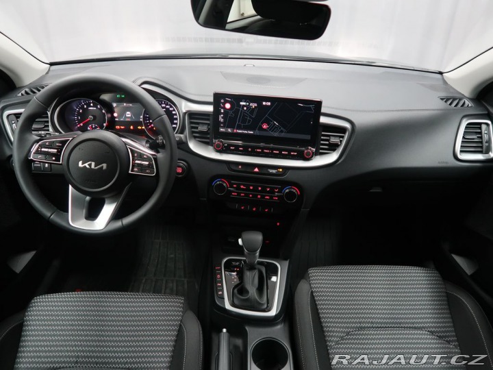Kia Ceed TOP - K odběru IHNED 2025