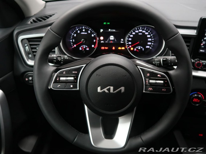 Kia Ceed TOP - K odběru IHNED 2025