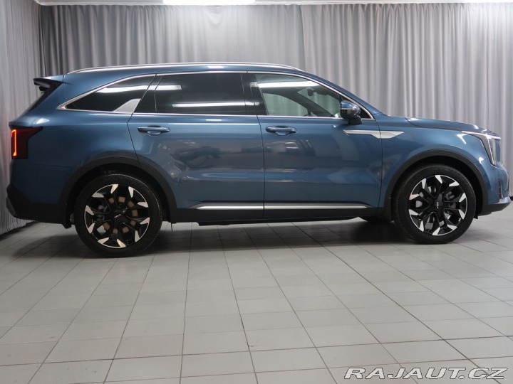Kia Sorento TOP - K odběru IHNED 2025