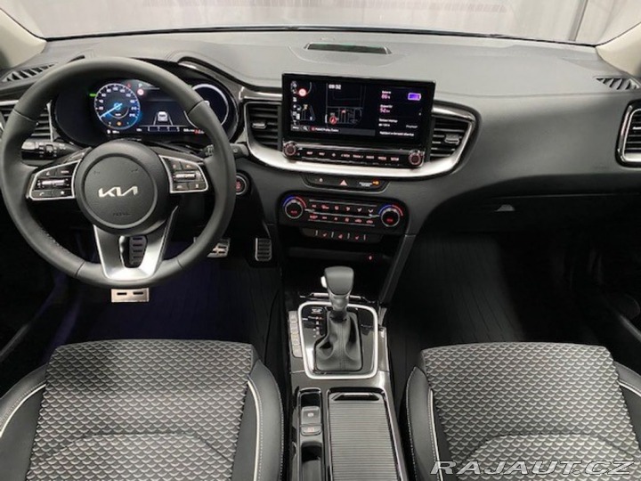 Kia Ceed Premium - K odběru IHNED 2025