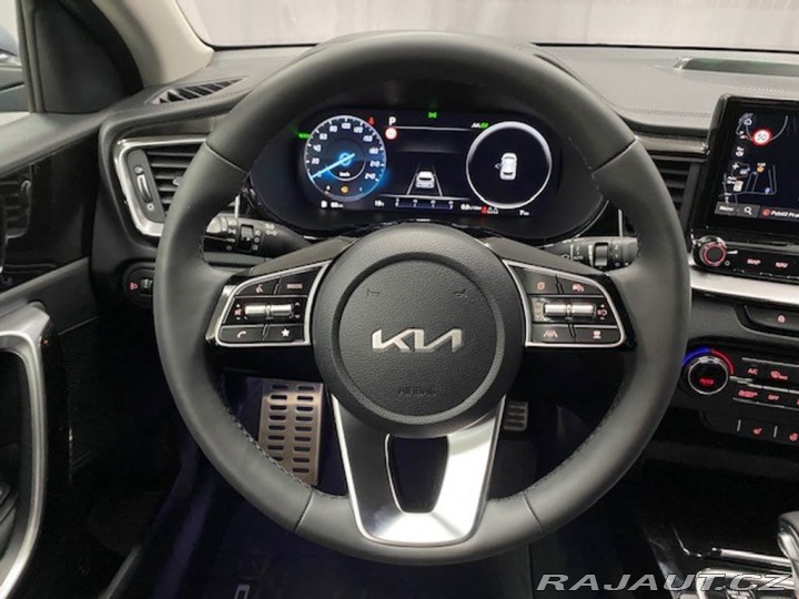 Kia Ceed Premium - K odběru IHNED 2025